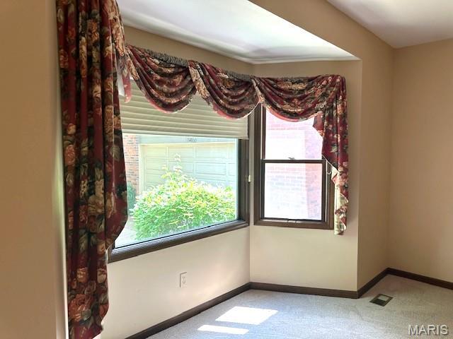 14300 Willow Spring Hill Dr, Chesterfield, MO 63017 - photo 22