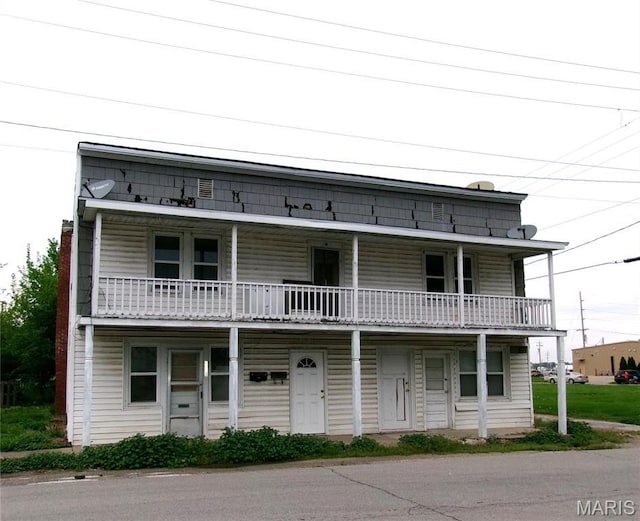 205 Dubois St, Elsberry, MO 63343 - photo 1