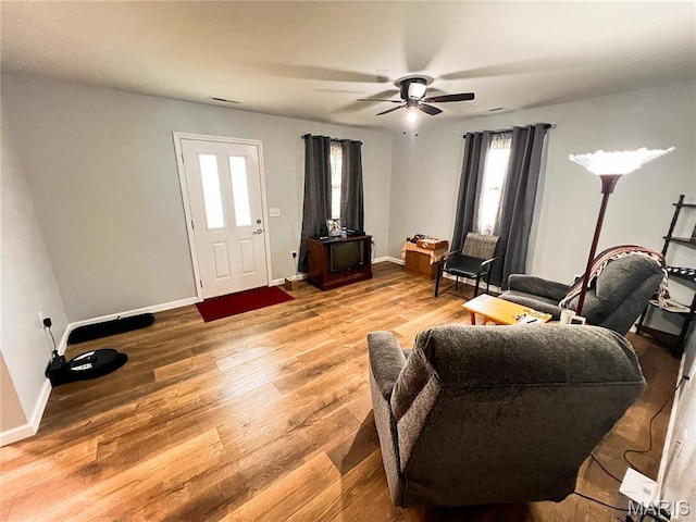 101 N Railroad St, Patoka, IL 62875 - photo 13