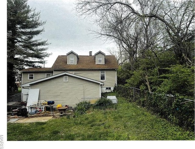 5 Gerri Ann Dr, Belleville, IL 62220 - view of back of property