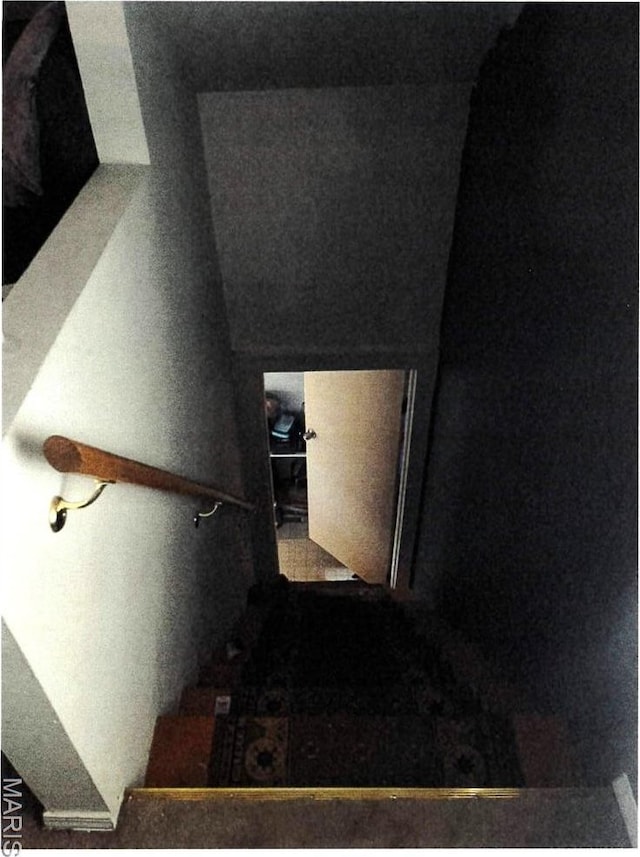 5 Gerri Ann Dr, Belleville, IL 62220 - view of staircase