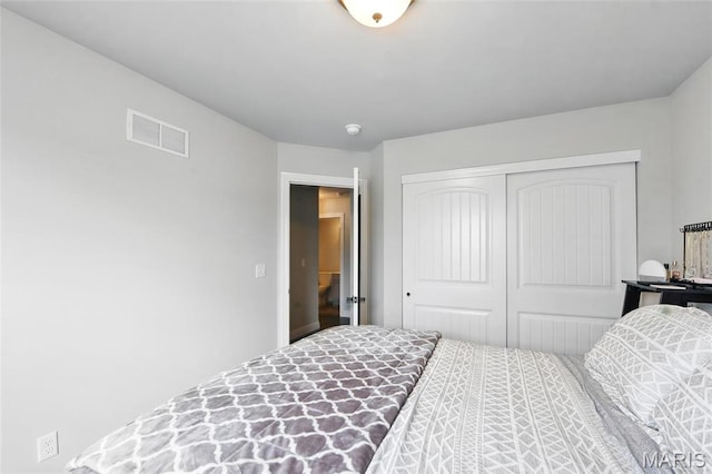 23 Austin Oaks Dr, Moscow Mills, MO 63362 - bedroom featuring a closet