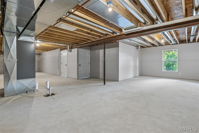 943 Stone Gate Dr, De Soto, MO 63020 - view of basement