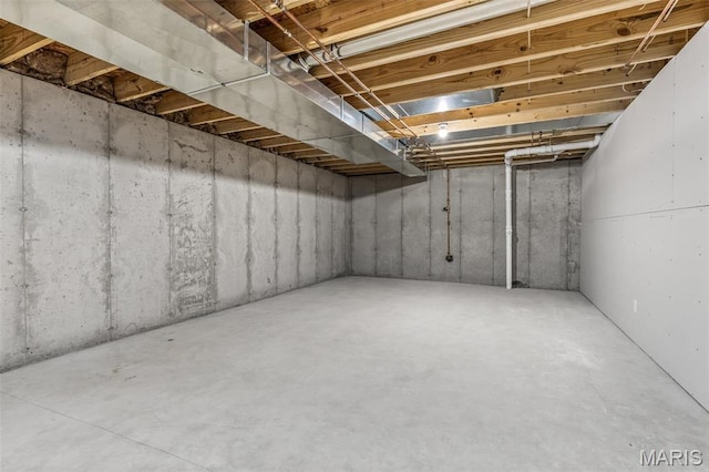 943 Stone Gate Dr, De Soto, MO 63020 - view of unfinished below grade area