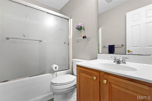 30 Shiloh Ct, Edwardsville, IL 62025 - full bath featuring toilet, vanity, and enclosed tub / shower combo