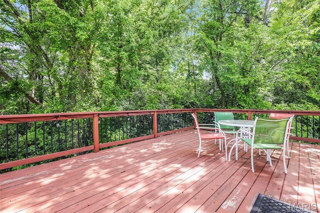 30 Shiloh Ct, Edwardsville, IL 62025 - wooden deck with outdoor dining area