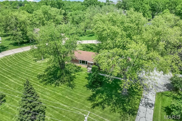 aerial view of property and surrounding area