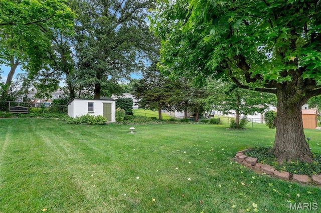 10710 Winthrop Ct, Saint Louis, MO 63123 - fenced backyard featuring a shed