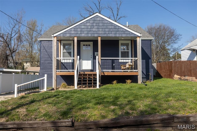 721 Woodland Ave, Festus, MO 63028 - view of front of house with a porch and a shingled roof