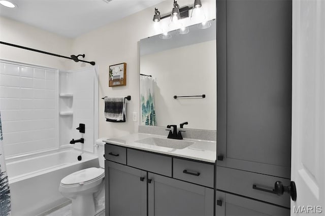 112 Westhaven View Dr, Wentzville, MO 63385 - full bath with toilet, vanity, and shower / bathtub combination with curtain