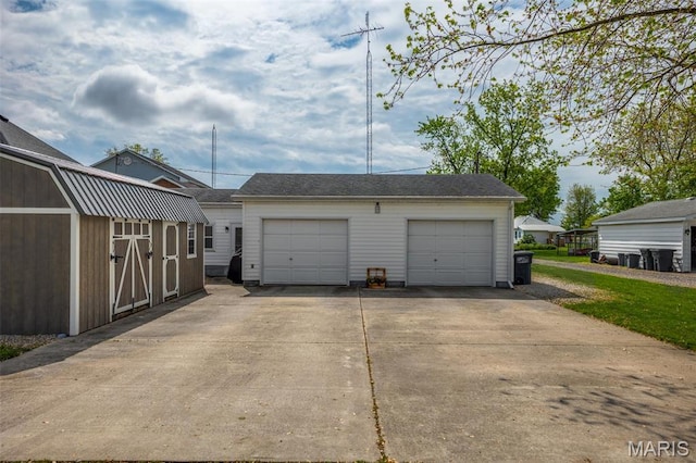 view of detached garage