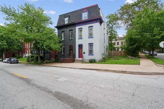 2005 Arsenal St, Saint Louis, MO 63118 - second empire-style home with mansard roof