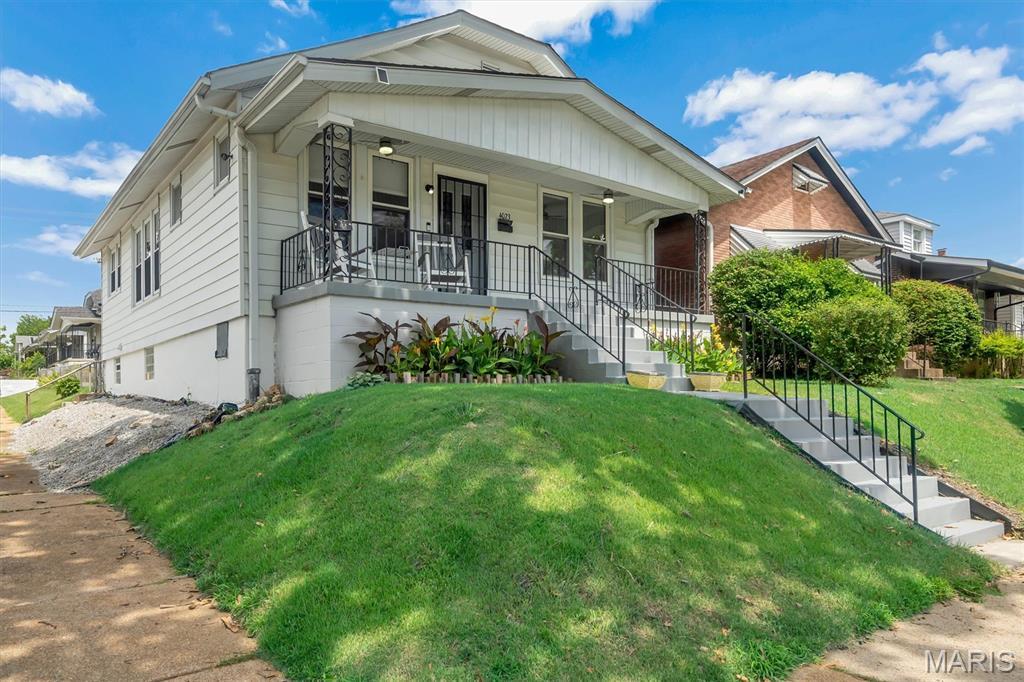 4023 Walsh St, Saint Louis, MO 63116 - photo 1