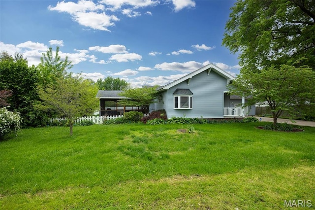 418 E Maple St, Gillespie, IL 62033 - view of rear view of house
