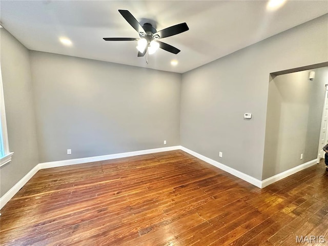2806 Keokuk St, Saint Louis, MO 63118 - empty room featuring a ceiling fan, hardwood / wood-style floors, baseboards, and recessed lighting