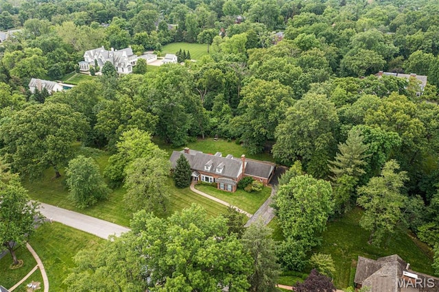 7 Robin Hill Ln, Ladue, MO 63124 - aerial overview of property's location featuring a forest