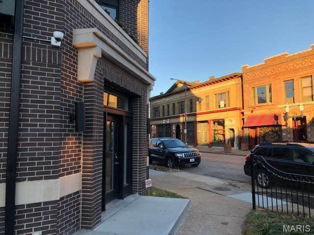 4301 Maryland Ave Unit 2, Saint Louis, MO 63108 - view of road featuring sidewalks