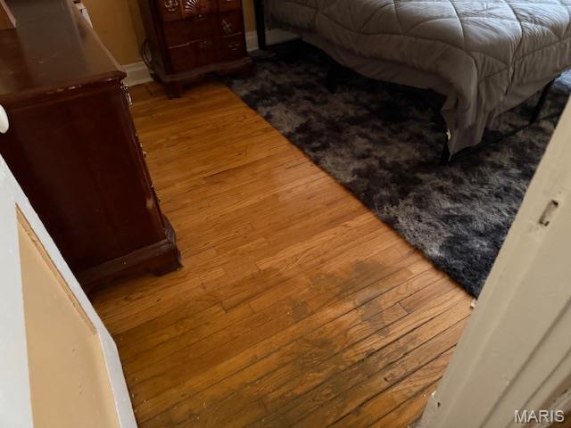3936 Cook Ave, Saint Louis, MO 63113 - bedroom view of wood finished floors
