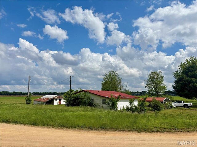 562 County Highway 611, New Madrid, MO 63869