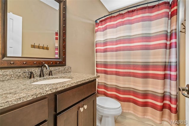 1419 Crimson King Way, Troy, IL 62294 - full bath with toilet, vanity, and a shower with shower curtain