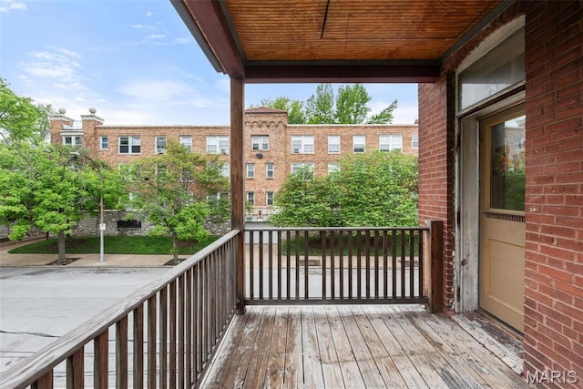 3456 Miami St, Saint Louis, MO 63118 - view of deck