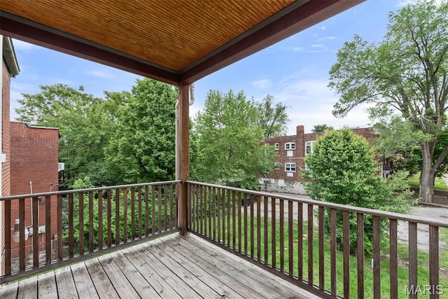 3456 Miami St, Saint Louis, MO 63118 - view of deck