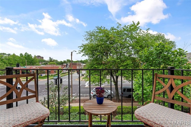 4260 Lindell Blvd Unit B, Saint Louis, MO 63108 - view of balcony