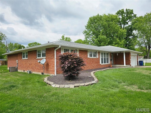1117 Meadow Ln, Sparta, IL 62286 - view of front facade with an attached garage, a front lawn, and brick siding