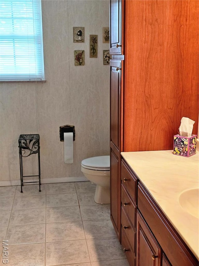 1117 Meadow Ln, Sparta, IL 62286 - bathroom with toilet, tile patterned floors, and vanity