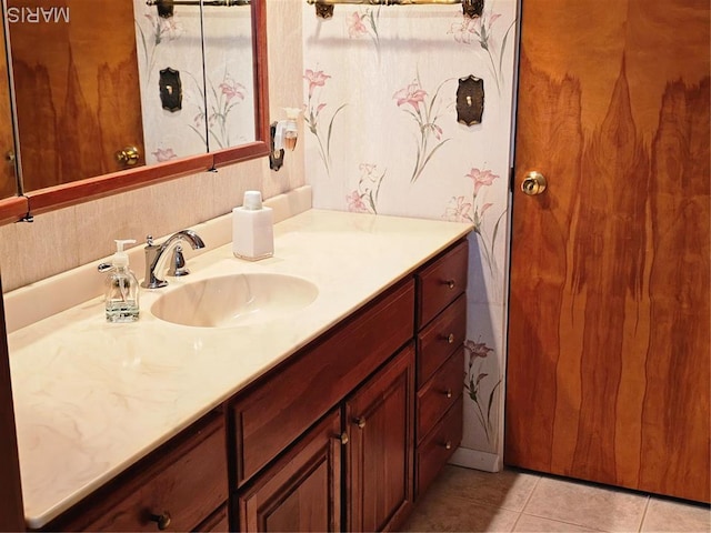 1117 Meadow Ln, Sparta, IL 62286 - bathroom featuring vanity and tile patterned flooring