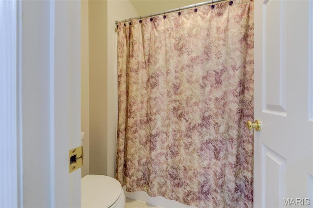 41 Deer Creek Dr, Ofallon, MO 63366 - full bath featuring toilet and a shower with shower curtain