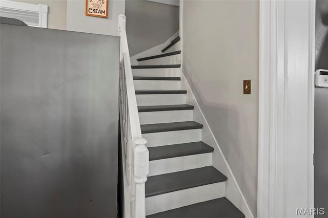 111 Portland Ave, Belleville, IL 62220 - view of staircase