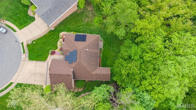 aerial view of property and surrounding area