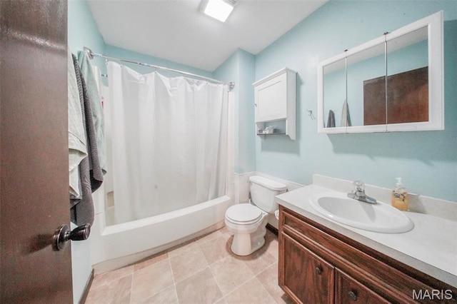 full bath with vanity, toilet, and shower / tub combo with curtain