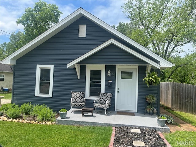 view of front of home featuring a porch