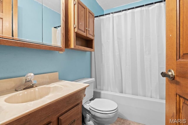 22000 E Rd, Carlyle, IL 62231 - full bath featuring toilet, vanity, and shower / bath combination with curtain