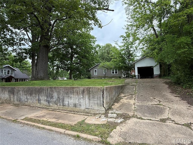 645 N 9th St, Poplar Bluff, MO 63901