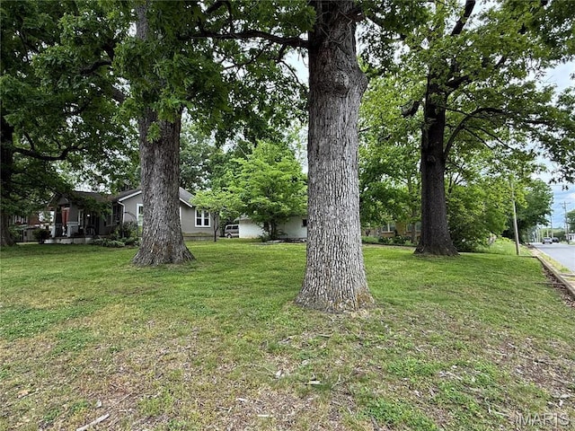 645 N 9th St, Poplar Bluff, MO 63901