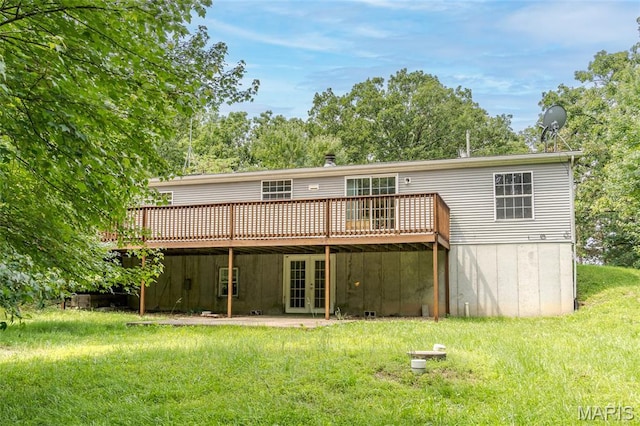 24 Clonts Rd, Sullivan, MO 63080 - rear view of property featuring french doors, a deck, and a yard