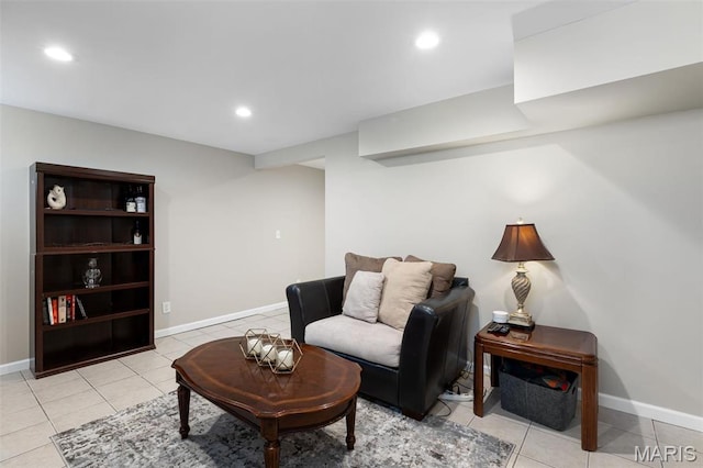 7487 Shaftesbury Ave, University City, MO 63130 - living area featuring light tile patterned floors, recessed lighting, and baseboards