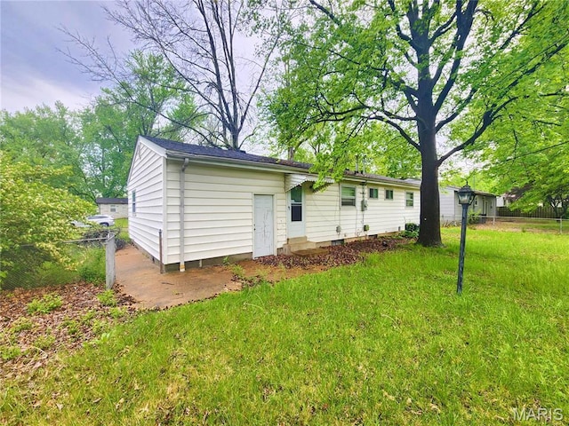 1437 Farmview Ave, Saint Louis, MO 63138 - view of rear view of property