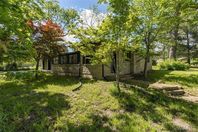 701 Hillsboro Rd, Farmington, MO 63640 - view of green lawn