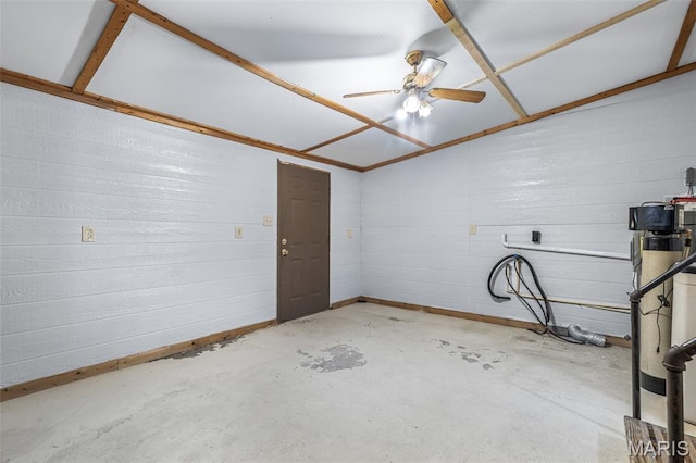 1307 Pike Dr, Bismarck, MO 63624 - garage with ceiling fan and baseboards