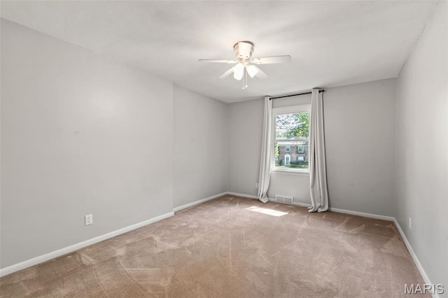 1 Woodoaks Trl, Saint Louis, MO 63124 - unfurnished room featuring carpet flooring, a ceiling fan, and baseboards