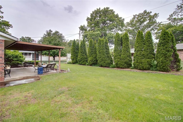 2332 Chadwick Dr, Alton, IL 62002 - view of yard with a patio
