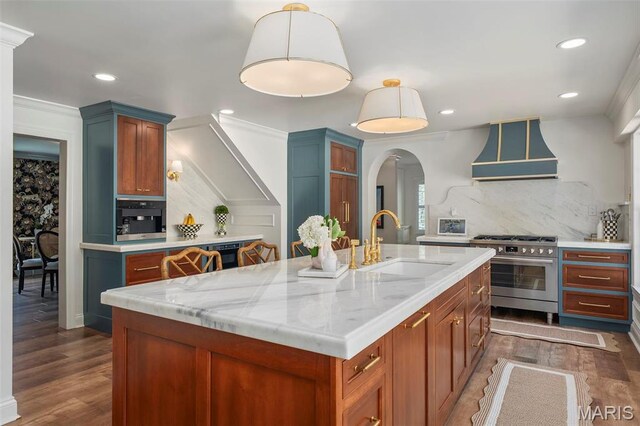 561 Tregaron Pl, Saint Louis, MO 63131