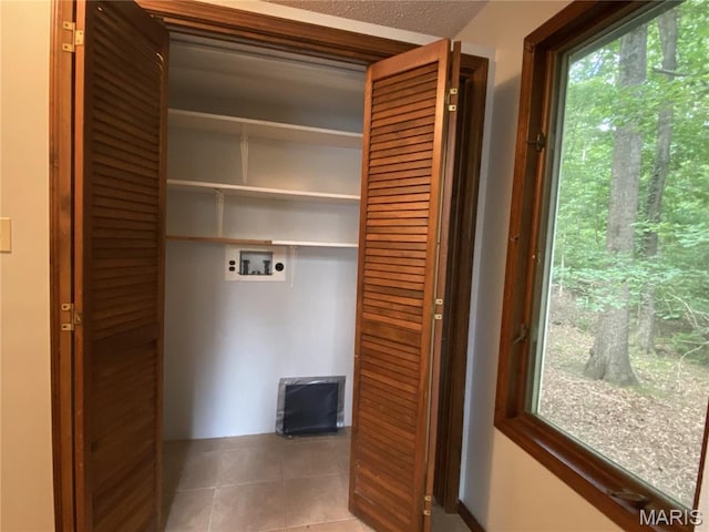 236 Mohawk Dr, Cape Girardeau, MO 63701 - view of closet