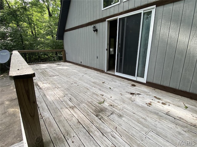 236 Mohawk Dr, Cape Girardeau, MO 63701 - view of wooden deck