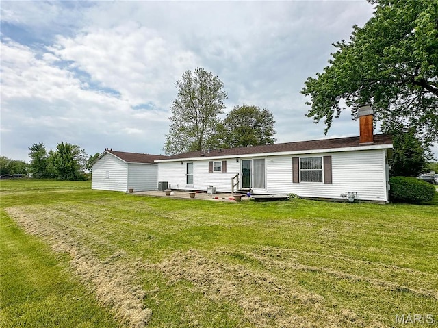 400 W Henrichs St, Litchfield, IL 62056 - photo 3