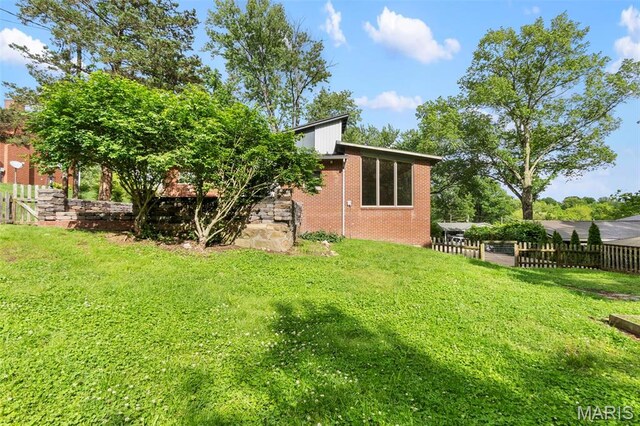 1353 Karen Dr, Cape Girardeau, MO 63701 - view of yard